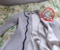 Szary rozkloszowany płaszczyk