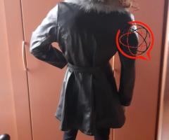 Rozkloszowany płaszczyk, kurtka