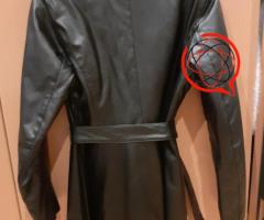 Rozkloszowany płaszczyk, kurtka