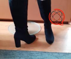 Kozaki na słupku nr 3