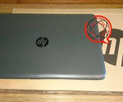 Sprzedam Nowy Laptop HP 17 cali 8 GB/256GB na gwarancji do 2025