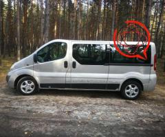 Opel vivaro 2,5,9 osób 2006rpo lifcie uszkodzony