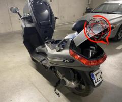 Piaggio Xevo 125 maxi skuter 2010 r. Przebieg 21k km 15KM