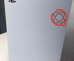 Edycja dysku PlayStation 5 dostarczana ze wszystkimi akcesoriami i grami, faktura i gwarancja są doł