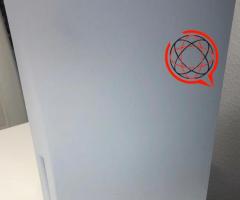 Edycja dysku PlayStation 5 dostarczana ze wszystkimi akcesoriami i grami, faktura i gwarancja są doł