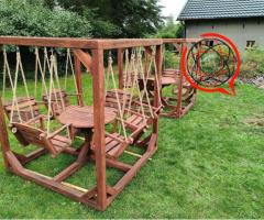 Huśtawka ogodowa ze stolem itp do knajp restauracji