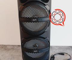 Głośnik tuba z karaoke i podświetleniem boombox, mikrofon,