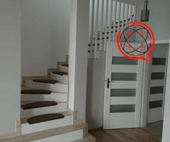 Nowoczesny dom w Wawrze z 7 pokojami, 2 łazienki, garaż oraz 2 miejsca zewnętrzne. Dwa duże tarasy, 