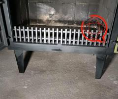 Piec z szybą wolno stojący