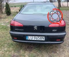 Peugeot 607